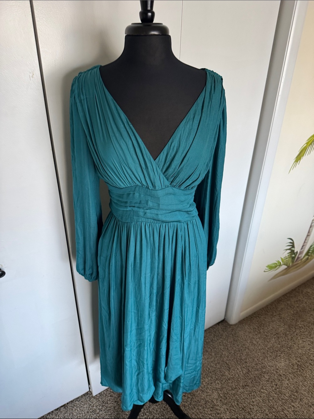 Anthropologie NWT Boho Chic Gwendolyn V-Neck Long Sleeve High-low Maxi Dress - Picture 2 of 16